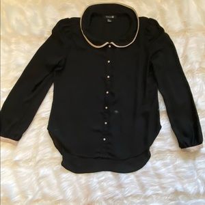 Long sleeve button up. Black/Beige details. F21.